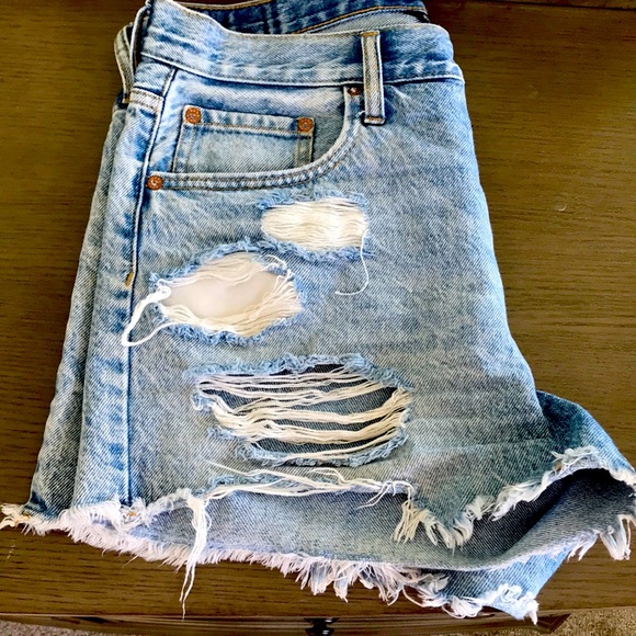 Aeropostale size 10. “90s high rise” cut off Jean shorts - Picture 2 of 5